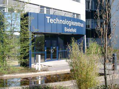 Technologiezentrum Bielefeld Außenansicht – Firmensitz der ibeq GmbH, zertifizierter Lexware Gold Partner in Bielefeld